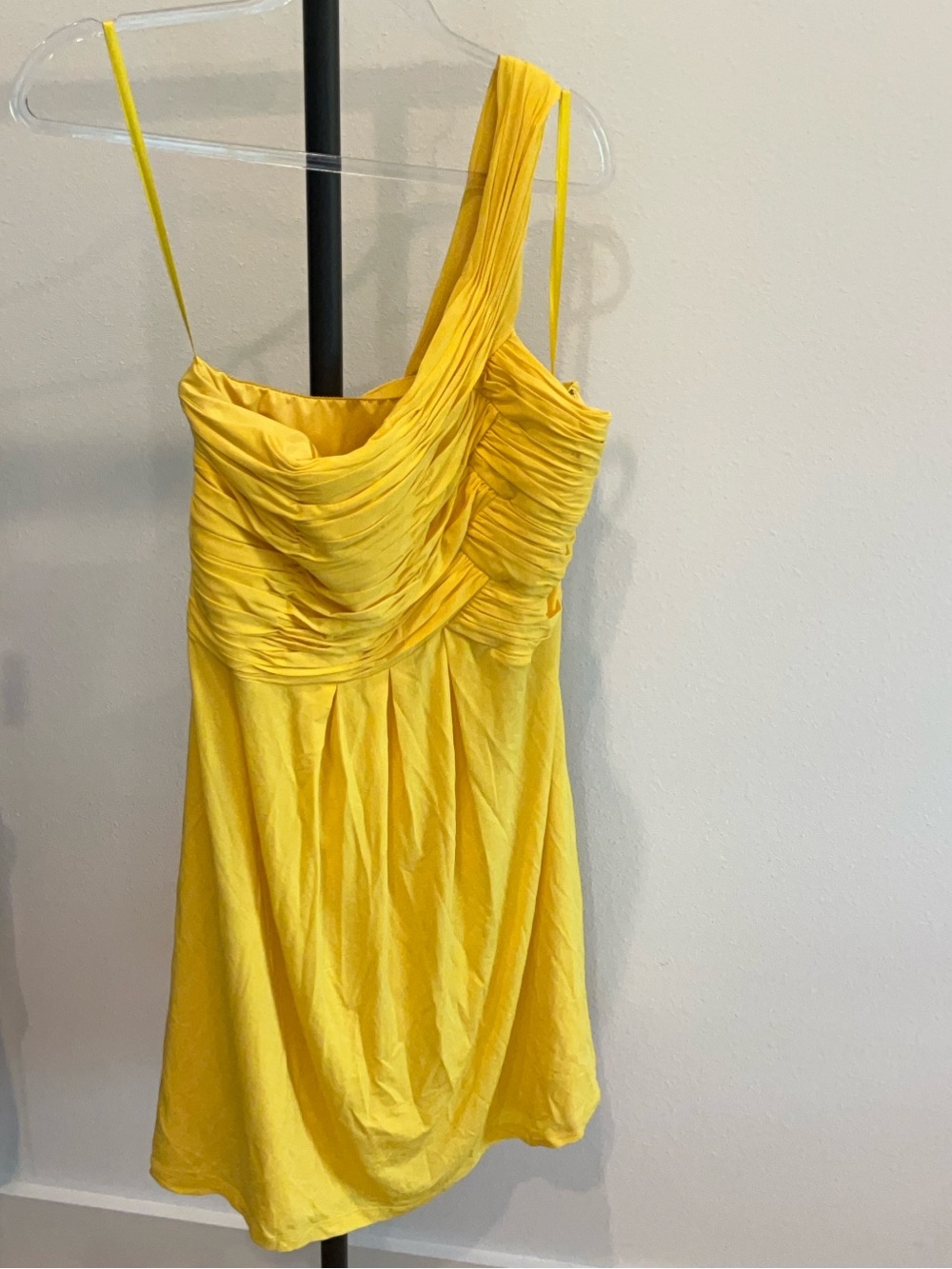 💛 Gianni Bini Bright Yellow One-Shoulder Ruched Mini Dress Large EUC